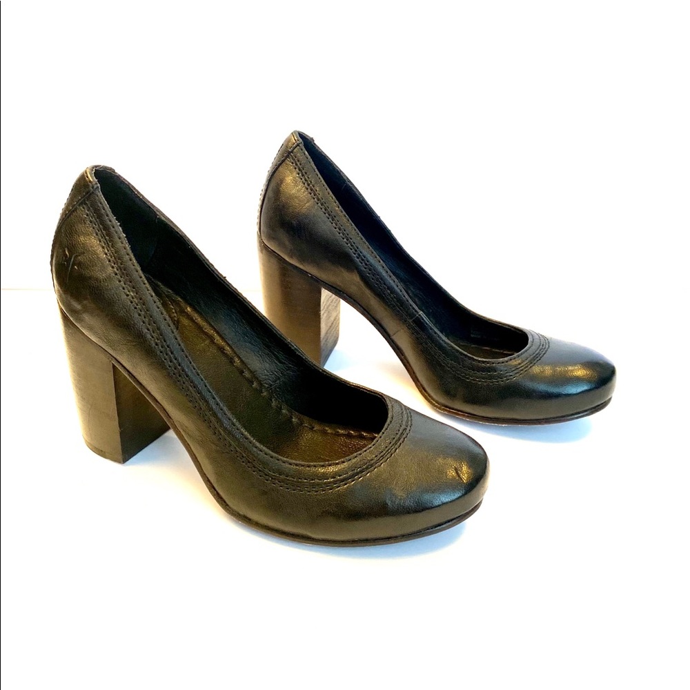 FRYE Carson Pump Size 6.5